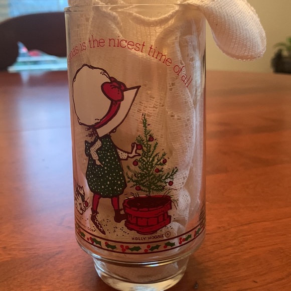 Vintage 1970s Coca Cola Holly Hobbie Christmas Drinking  Glass - Picture 3 of 10